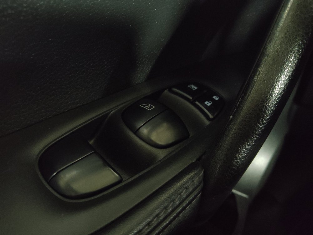 Used 2019 Nissan Rogue Sport SV FWD image 27