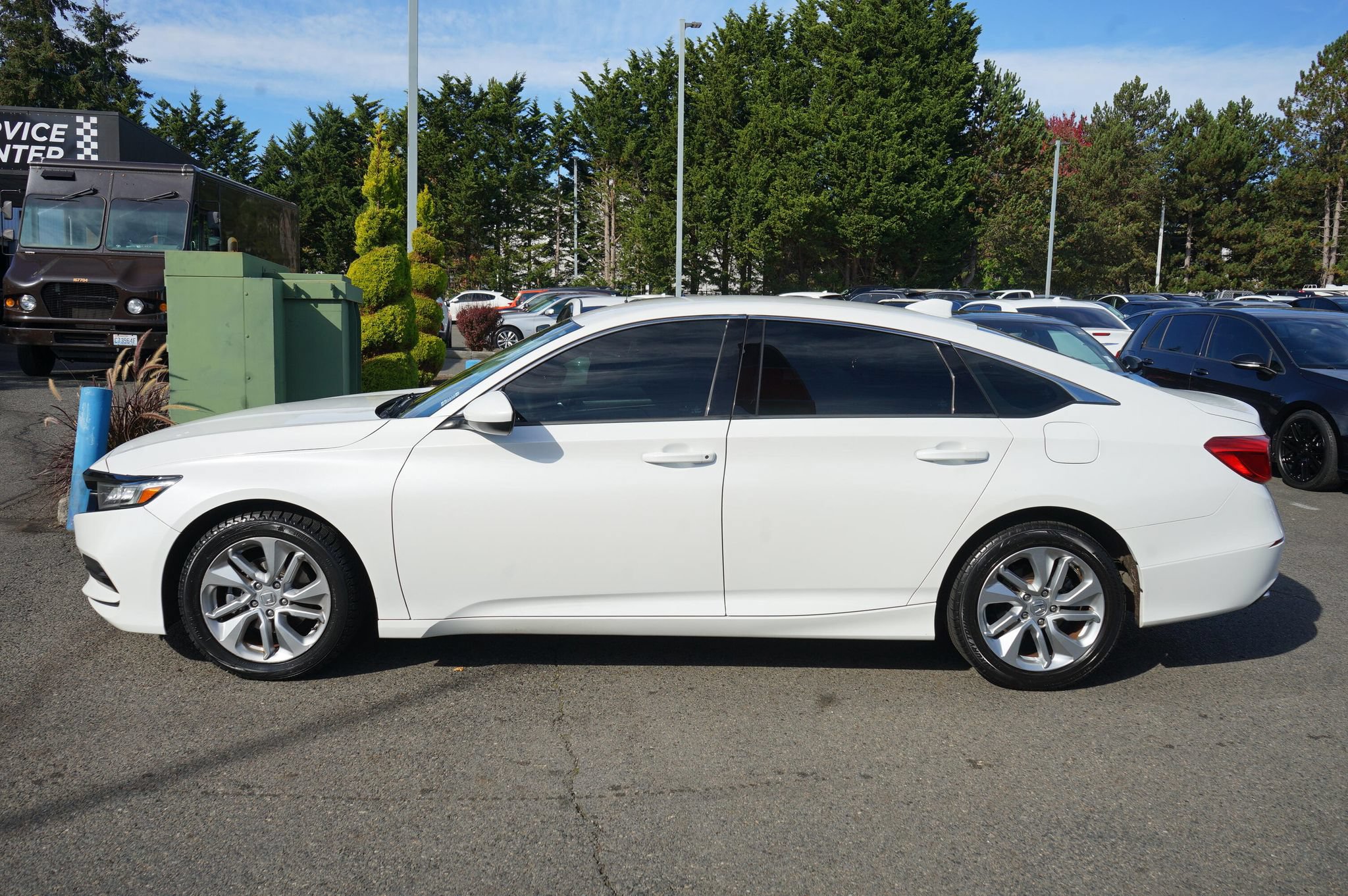 Used 2020 Honda Accord LX image 2