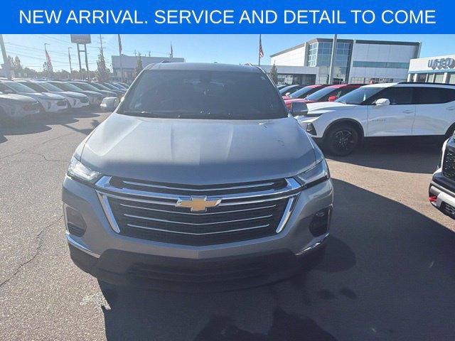 Used 2023 Chevrolet Traverse LT FWD image 3
