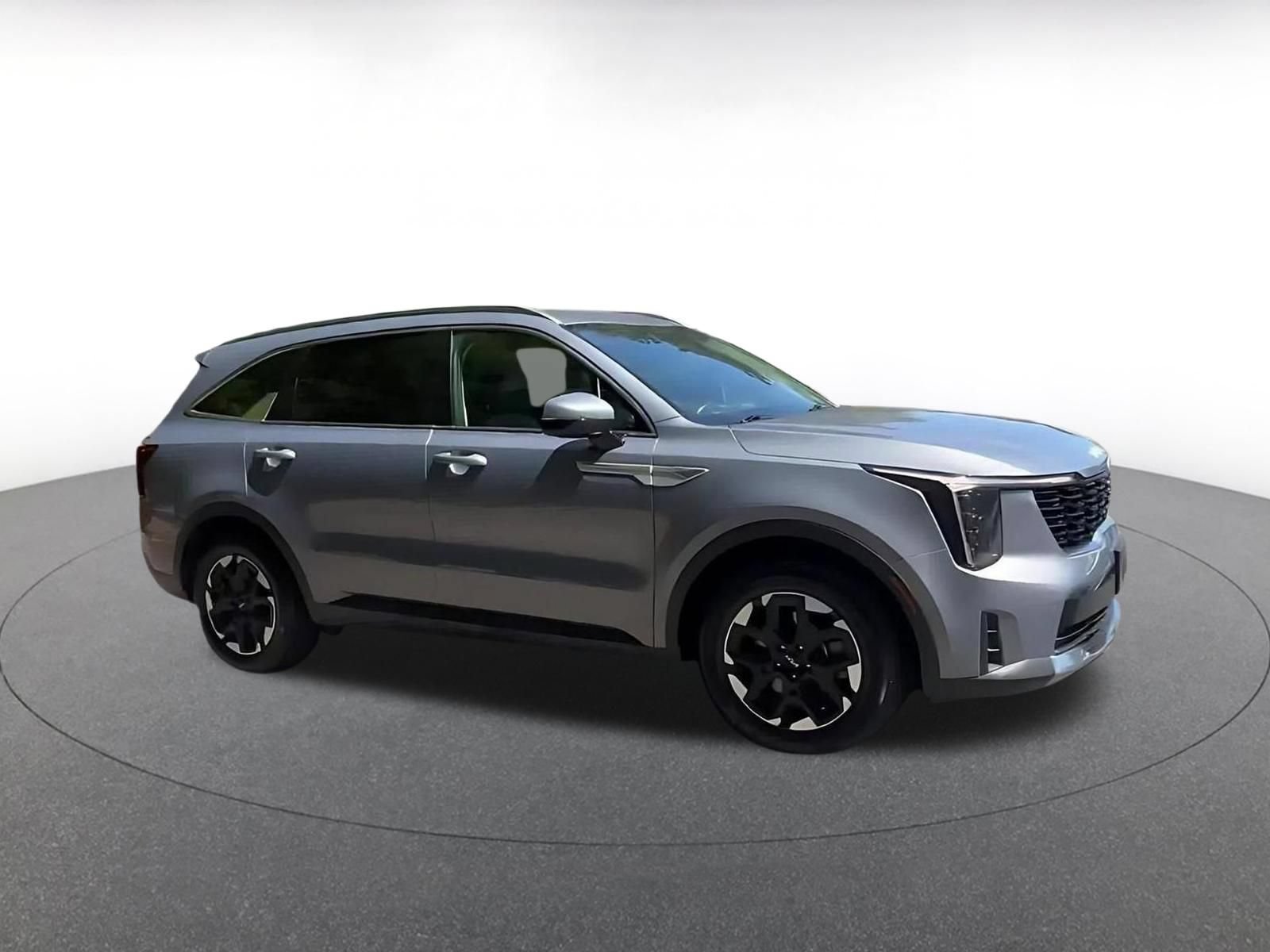 Used 2024 Kia Sorento S FWD image 2