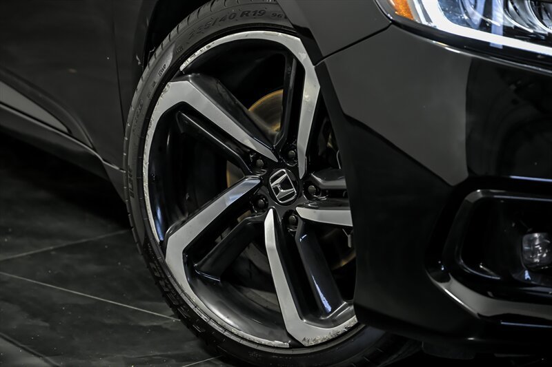 Used 2022 Honda Accord Sport image 3