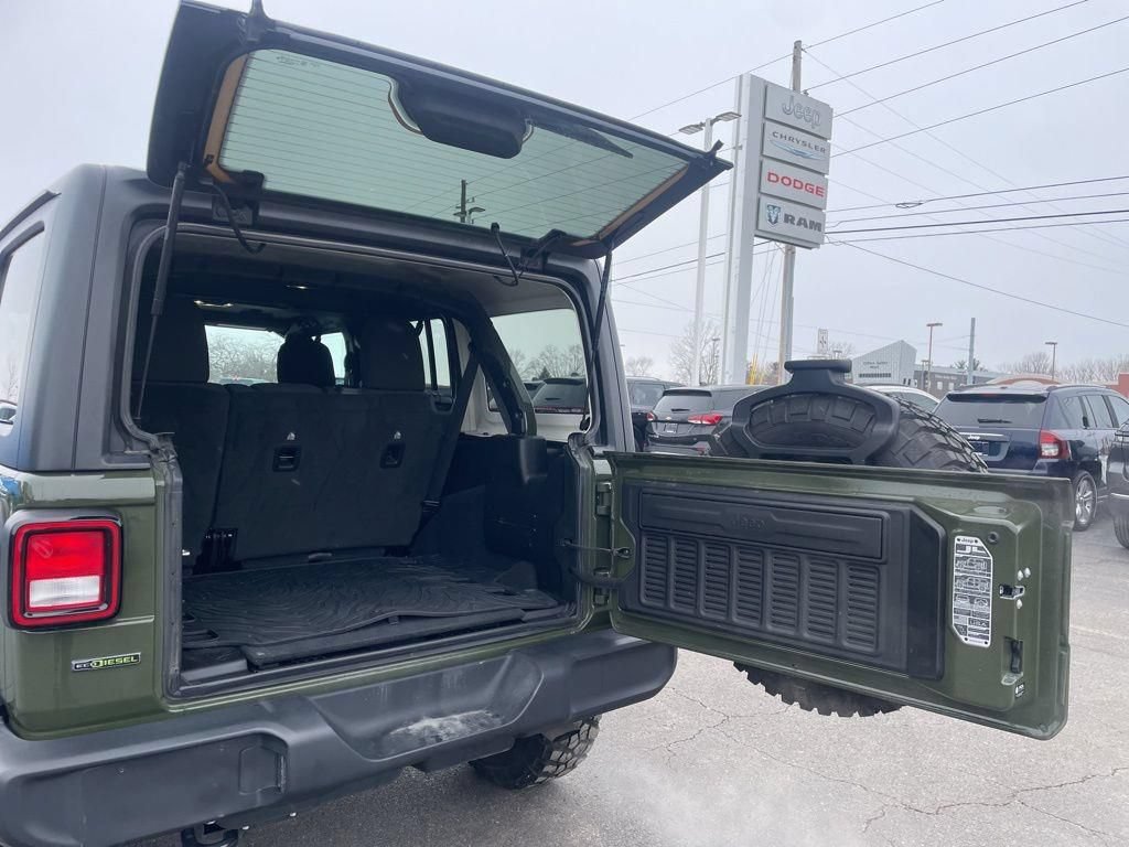 Used 2023 Jeep Wrangler Unlimited Sport AWD/4WD image 33
