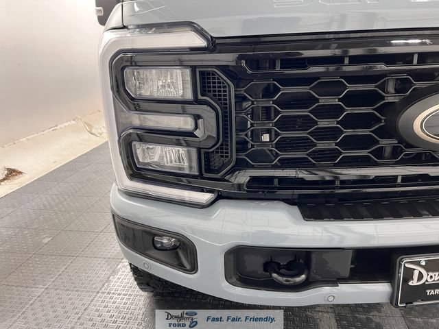 Used 2025 Ford F250 Lariat w/ Lariat Ultimate Package AWD/4WD image 9