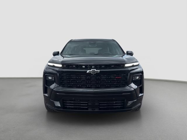 Used 2025 Chevrolet Traverse RS image 2
