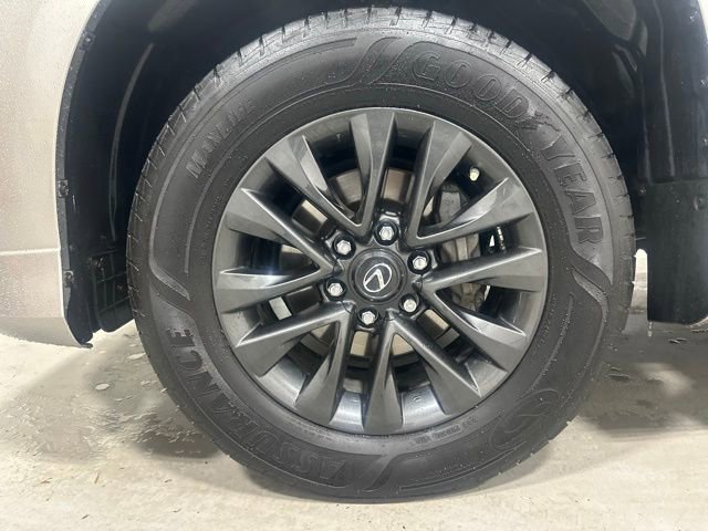 Used 2020 Lexus GX 460 Premium w/ Premium Package AWD/4WD image 24