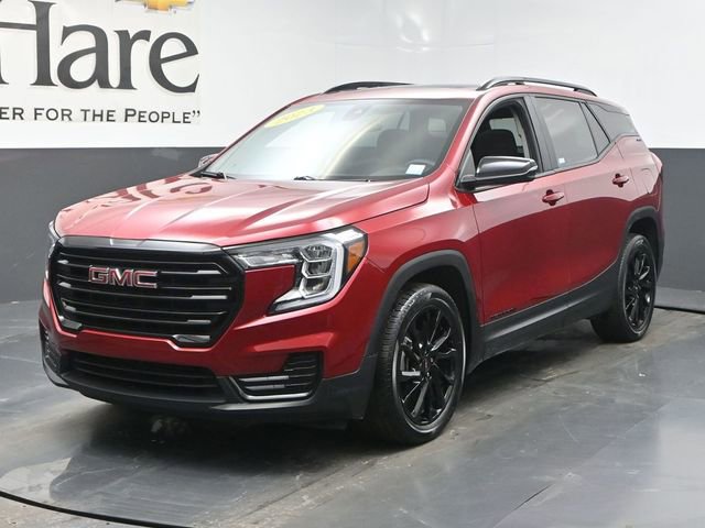 Used 2023 GMC Terrain SLE w/ Driver Convenience Package image 35