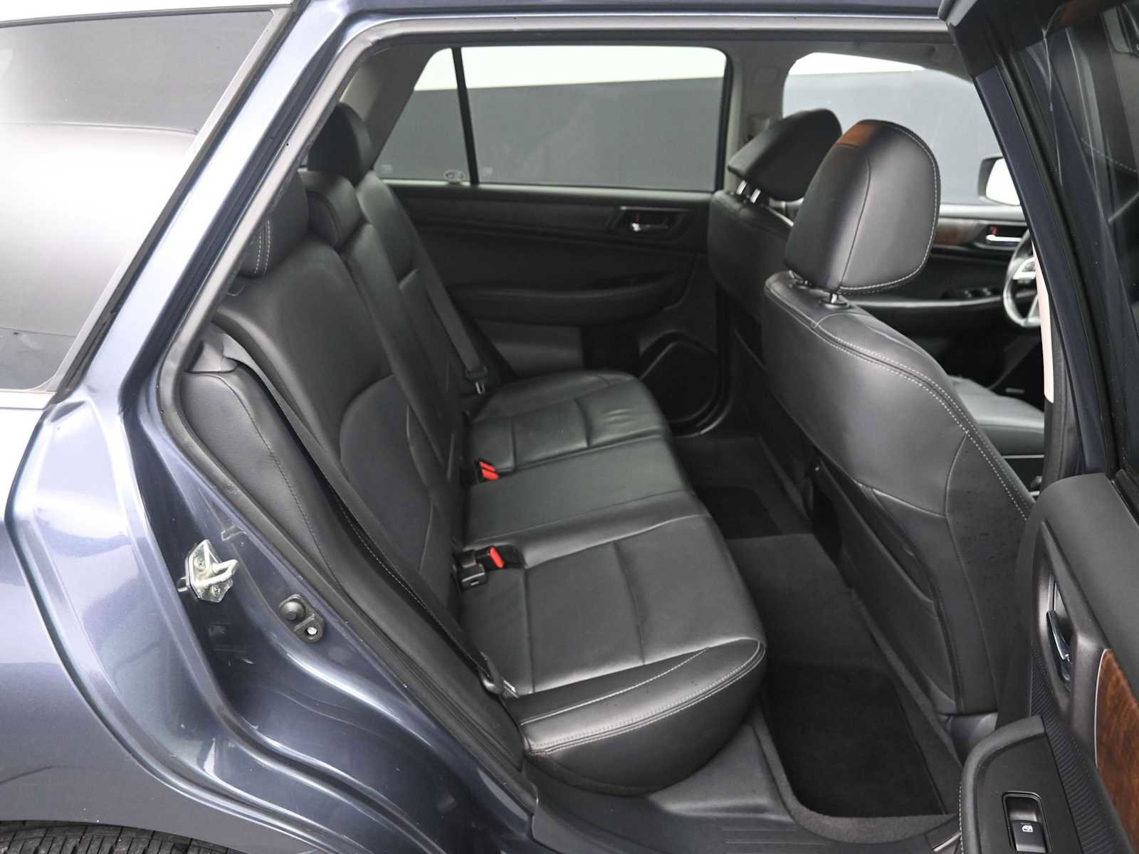 Used 2017 Subaru Outback 2.5i Limited image 11