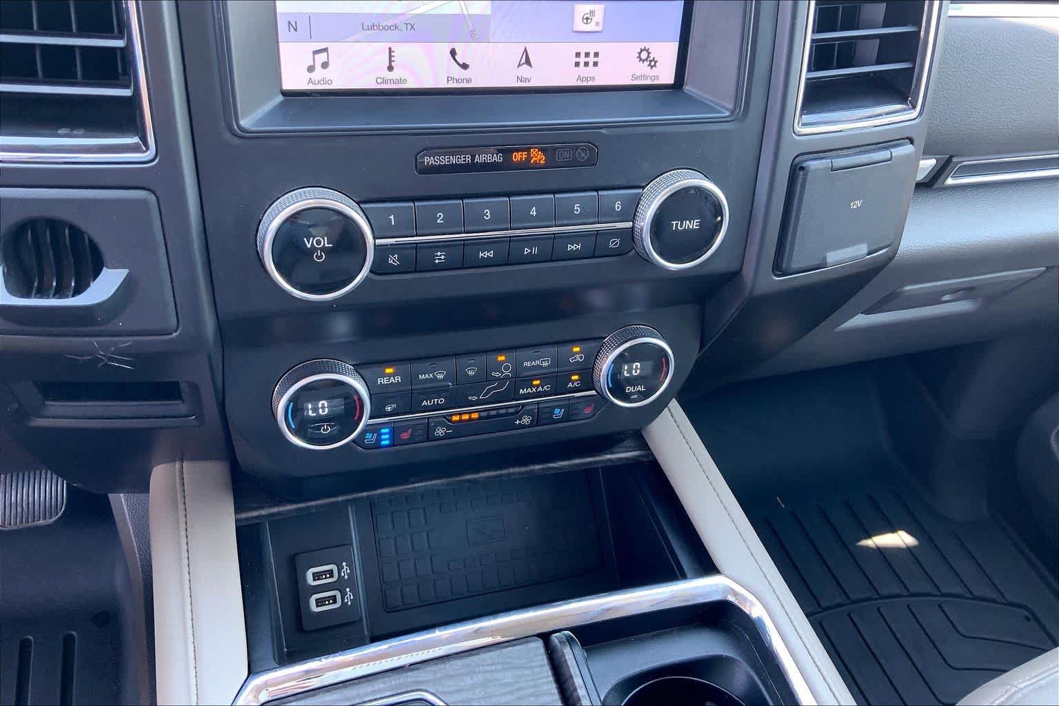 Used 2019 Ford Expedition Limited w/ Equipment Group 302A RWD image 35