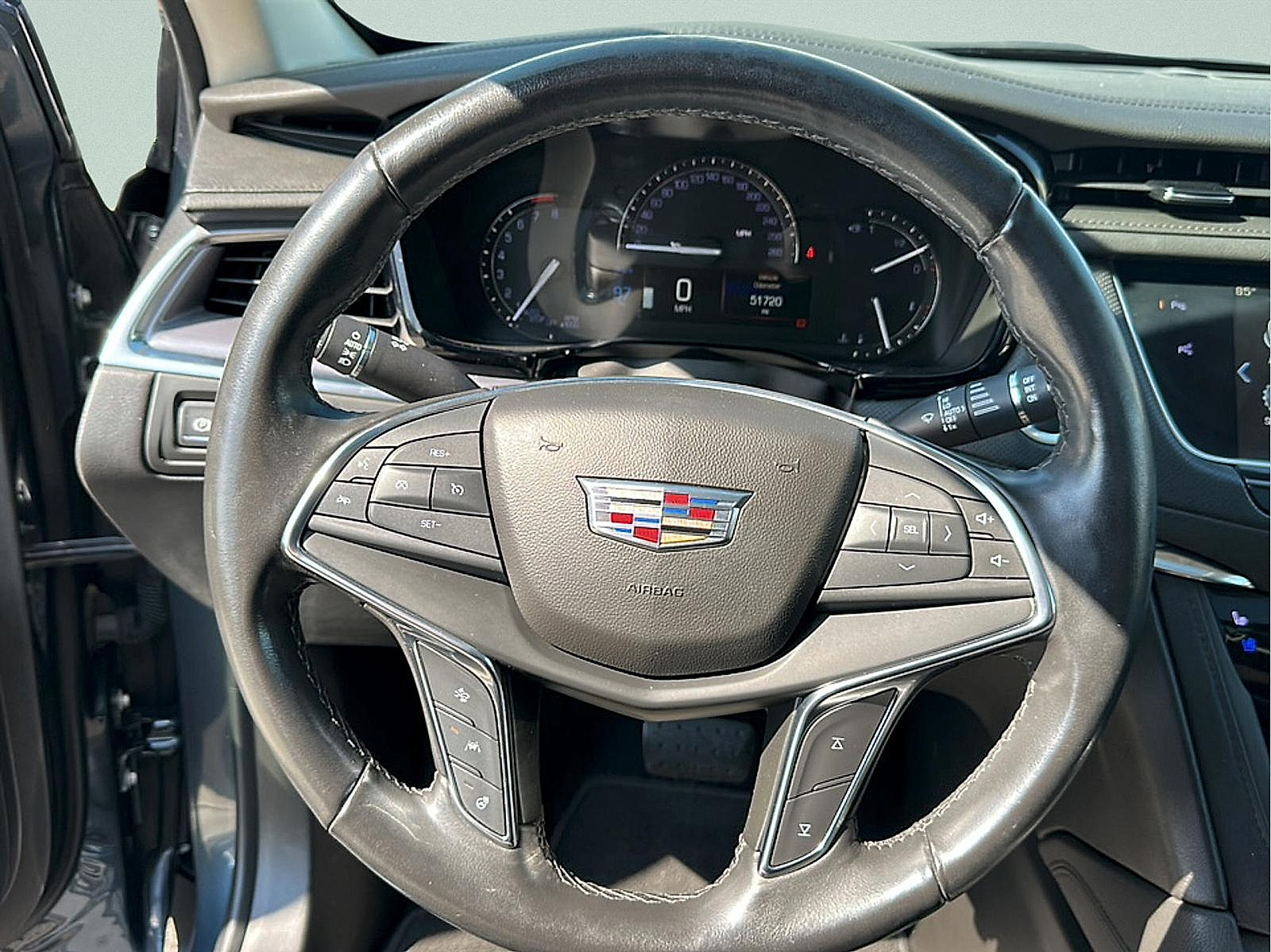 Used 2019 Cadillac XT5 Premium Luxury w/ Driver Assist Package AWD/4WD image 16