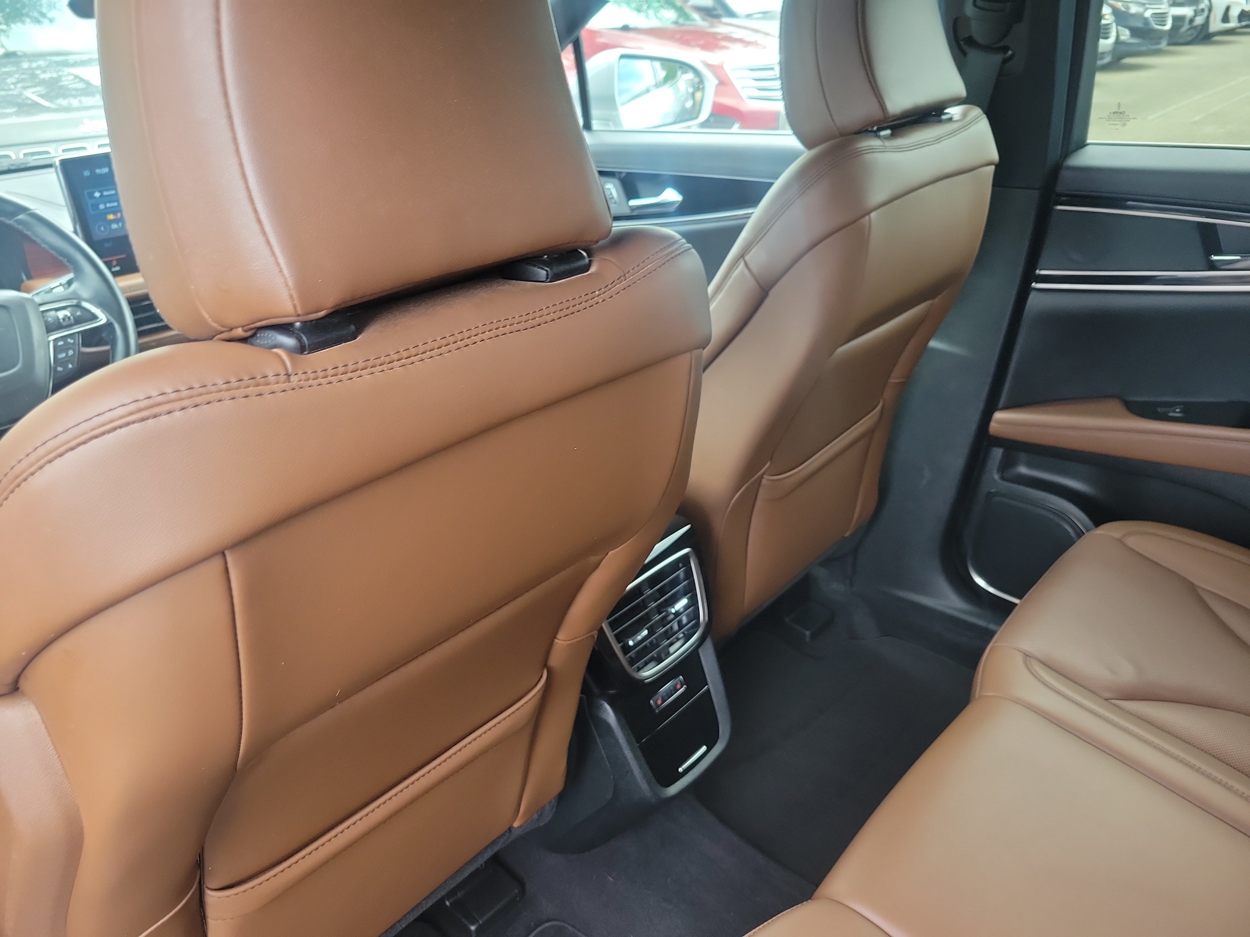 Certified 2023 Lincoln Nautilus Reserve AWD/4WD image 9