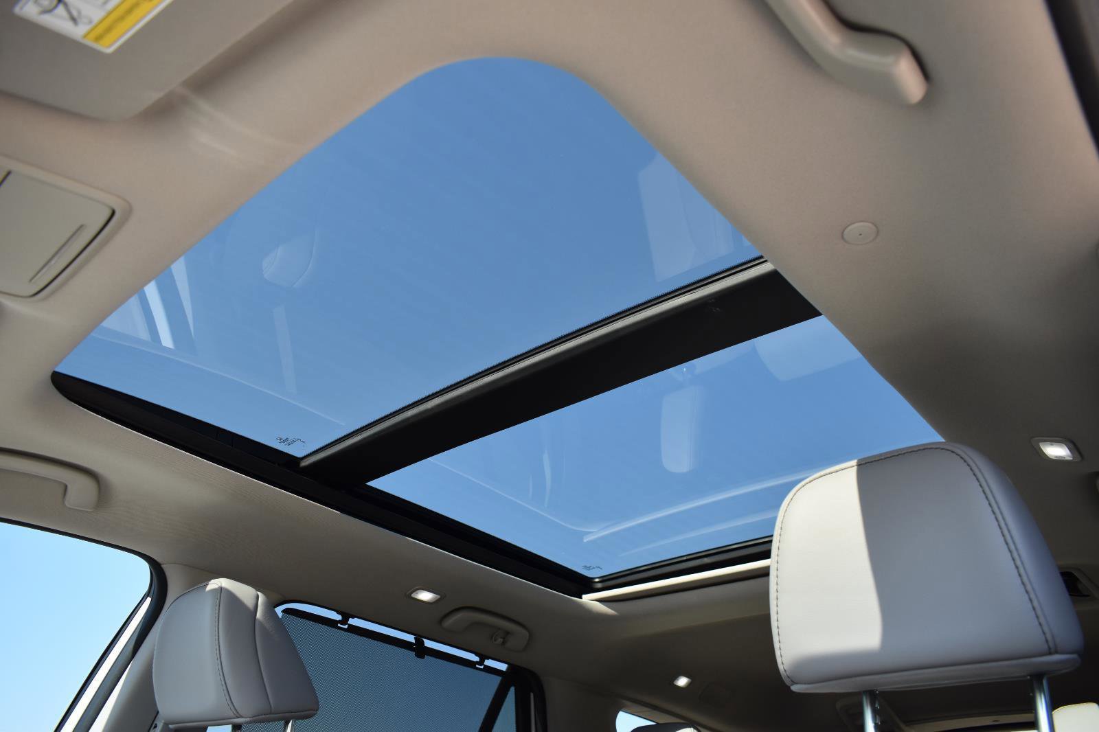 Used 2025 Honda Pilot Touring image 14