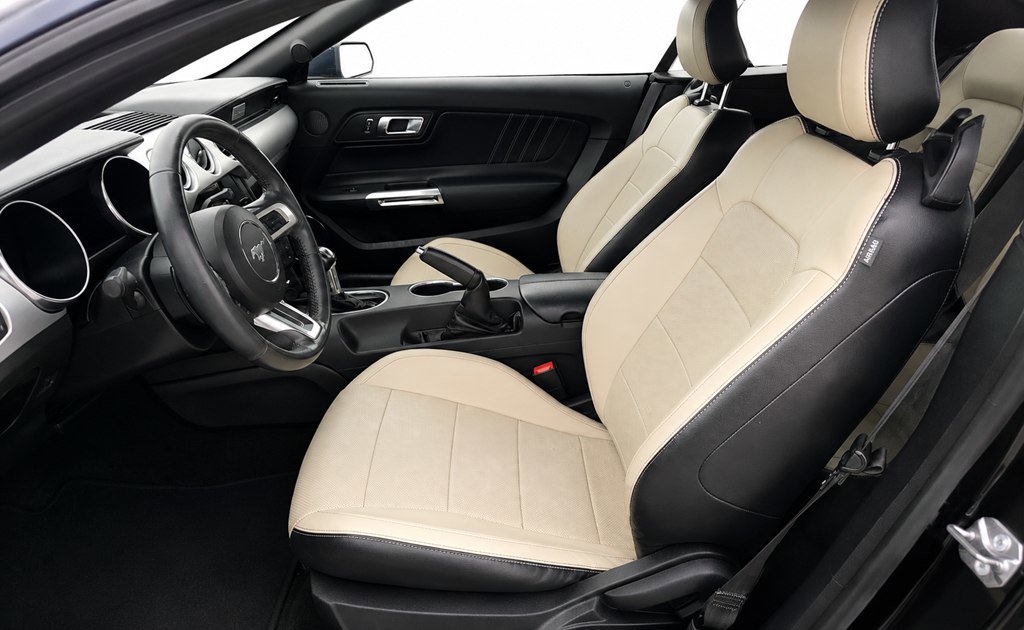 Used 2018 Ford Mustang Premium RWD image 5
