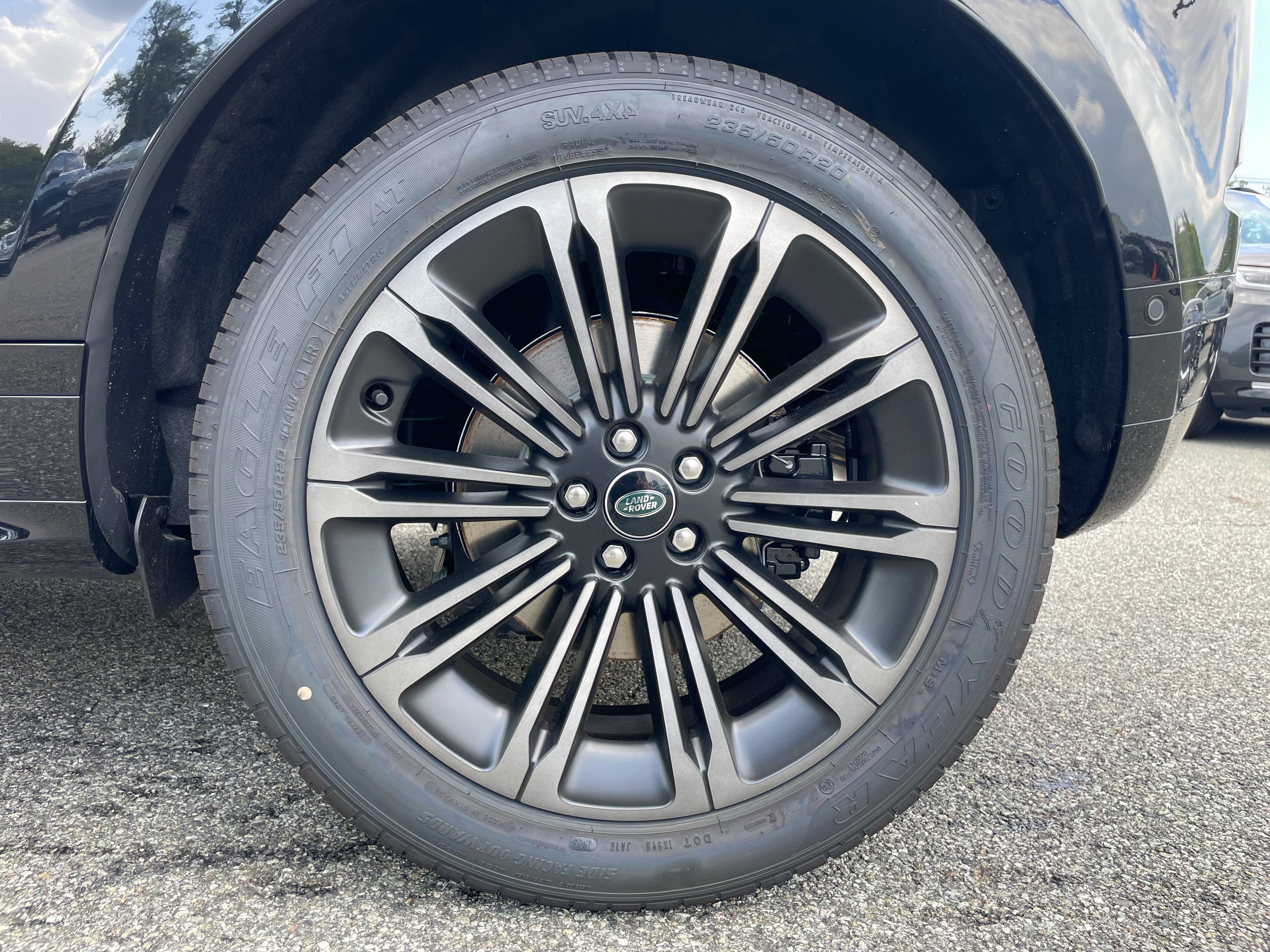 New 2026 Land Rover Range Rover Evoque Hoxton AWD/4WD image 10