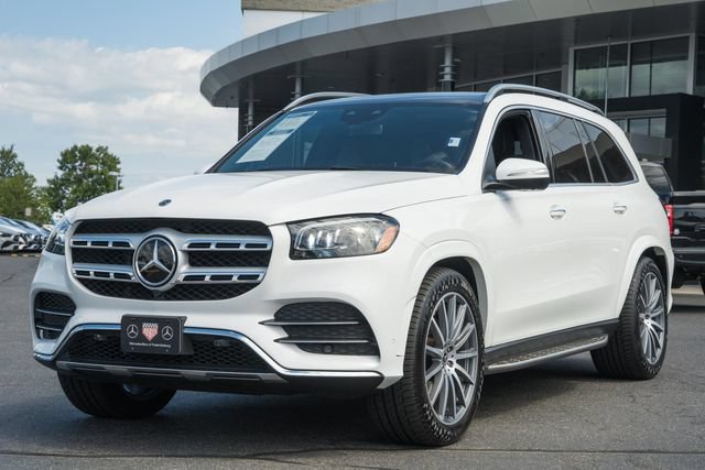 Used 2023 Mercedes-Benz GLS 450 4MATIC image 3