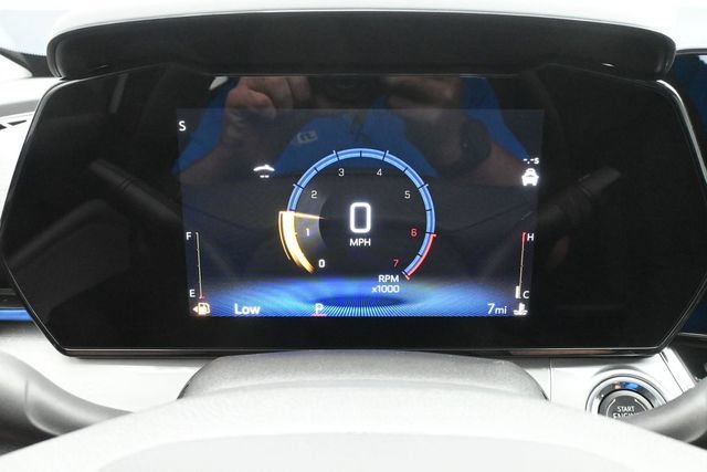 New 2026 Chevrolet Trax LT w/ Sunroof Package FWD image 32