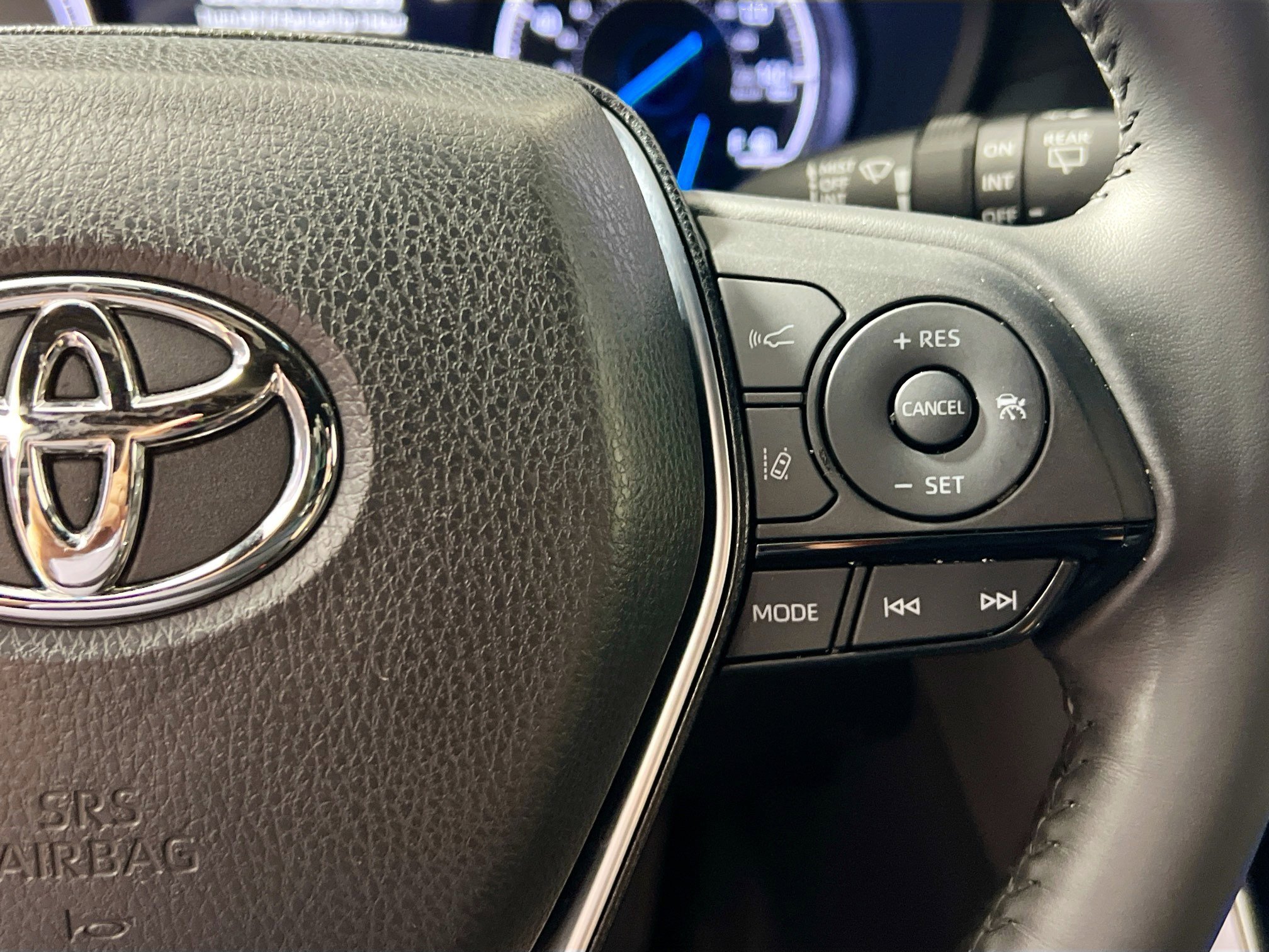 Used 2024 Toyota Venza Nightshade AWD/4WD image 19