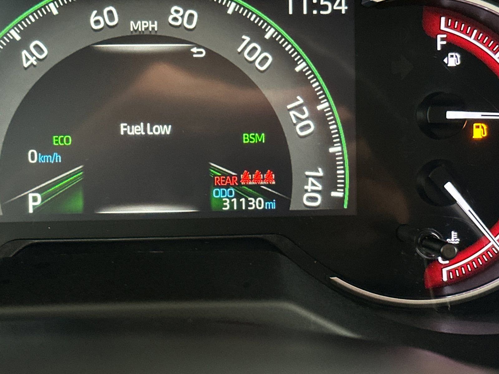 Used 2025 Toyota RAV4 XLE FWD image 25