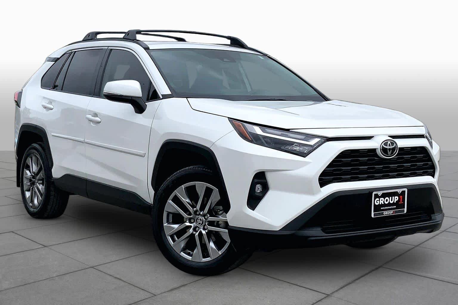 Used 2023 Toyota RAV4 XLE Premium AWD/4WD image 3