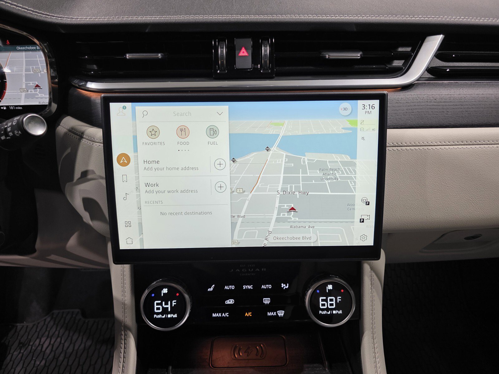 Used 2025 Jaguar F-PACE R-Dynamic S AWD/4WD image 16