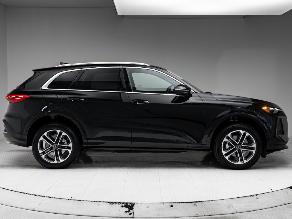 Certified 2025 Audi Q5 Premium w/ Convenience Package AWD/4WD image 28