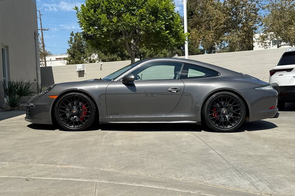 Used 2016 Porsche 911 Carrera GTS RWD image 9