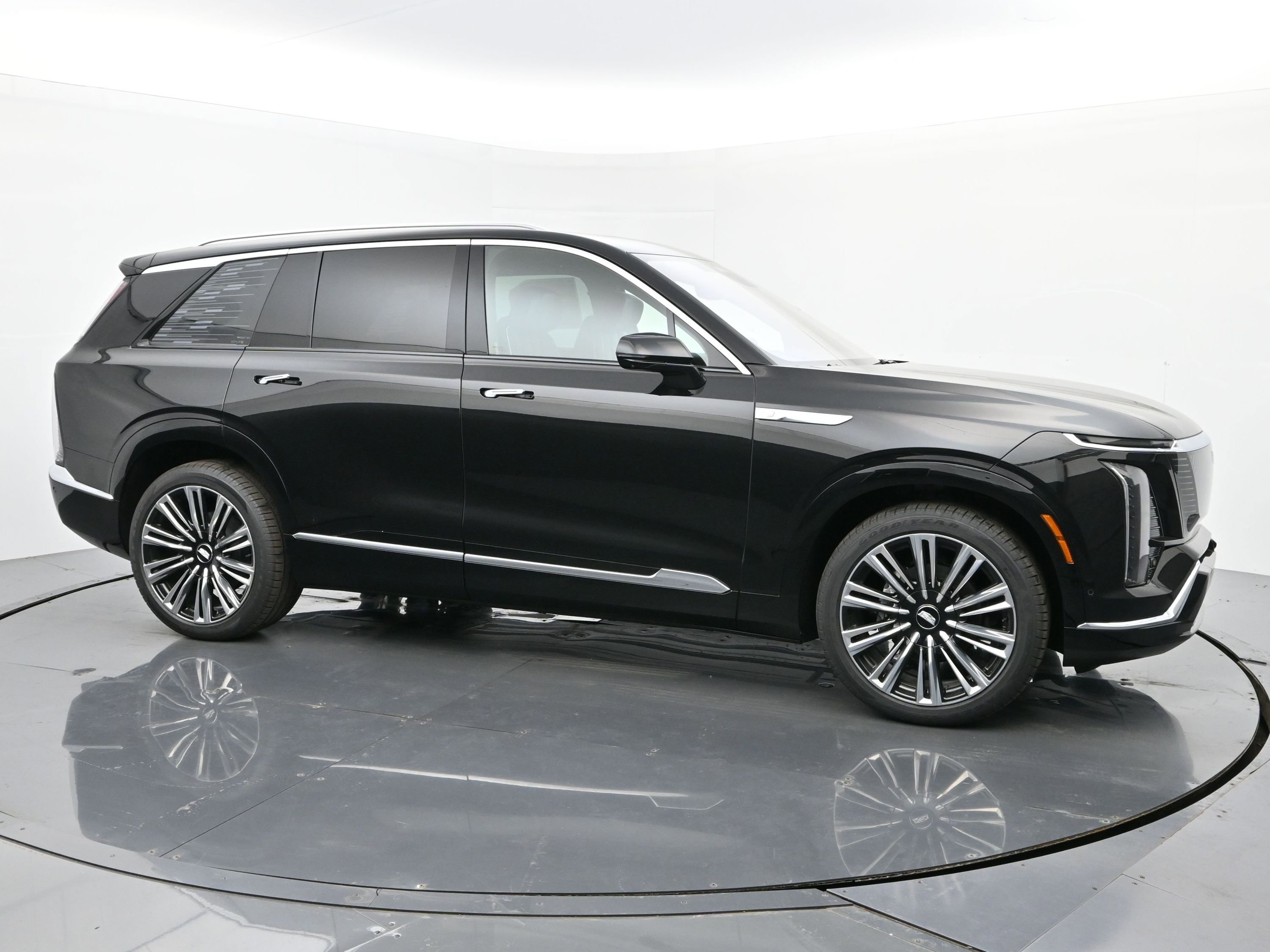 New 2026 Cadillac Vistiq Premium Luxury w/ LPO, Floor Liner Package image 7