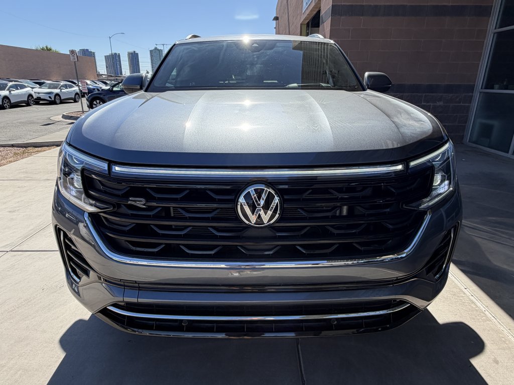 Used 2024 Volkswagen Atlas Cross Sport SEL R-Line AWD/4WD image 10