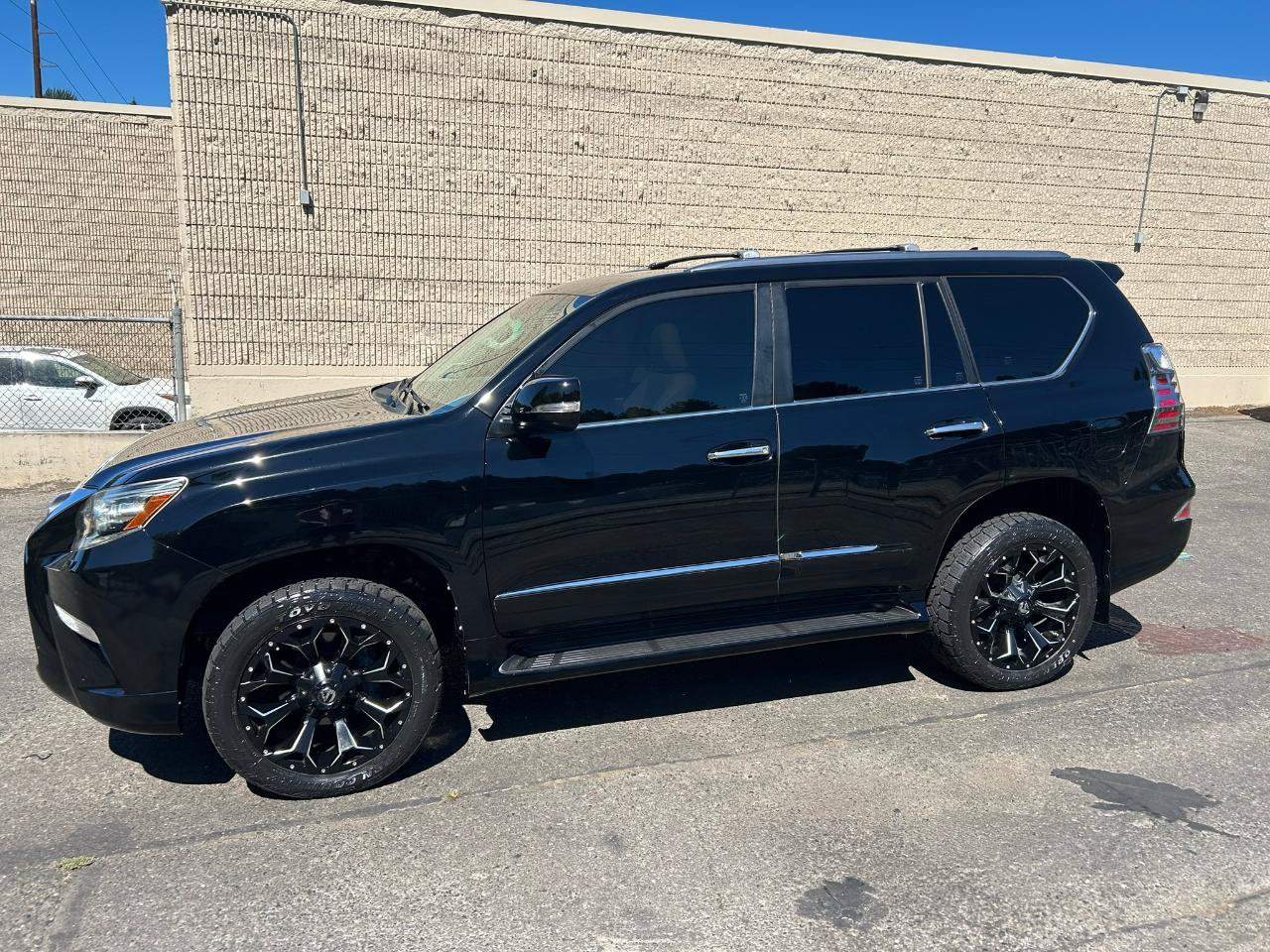 Used 2015 Lexus GX 460 Luxury AWD/4WD image 8