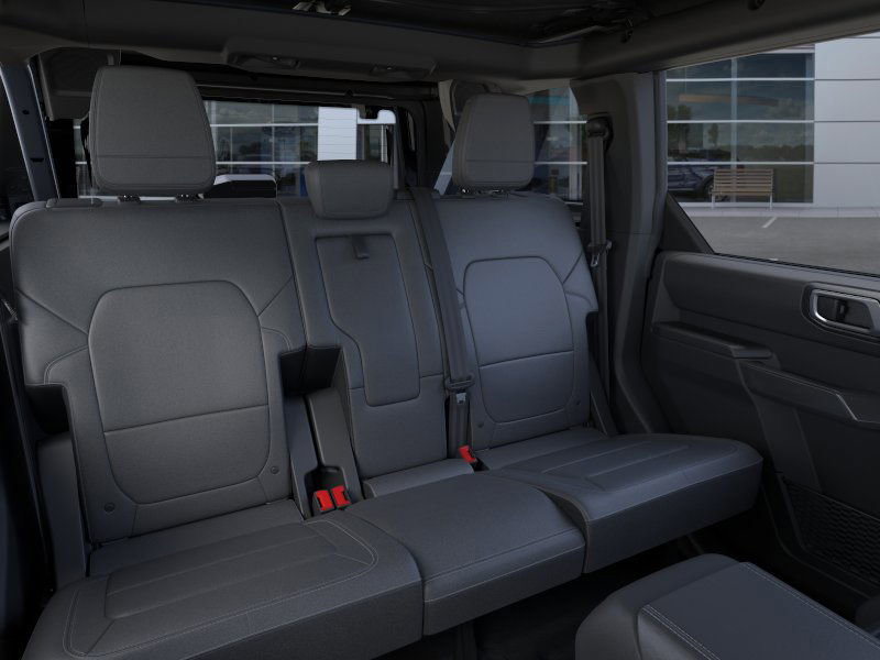 New 2025 Ford Bronco Outer Banks w/ Black Appearance Package image 11