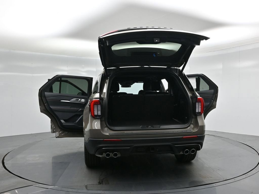 New 2026 Ford Explorer ST w/ Sun And Sound Package image 34
