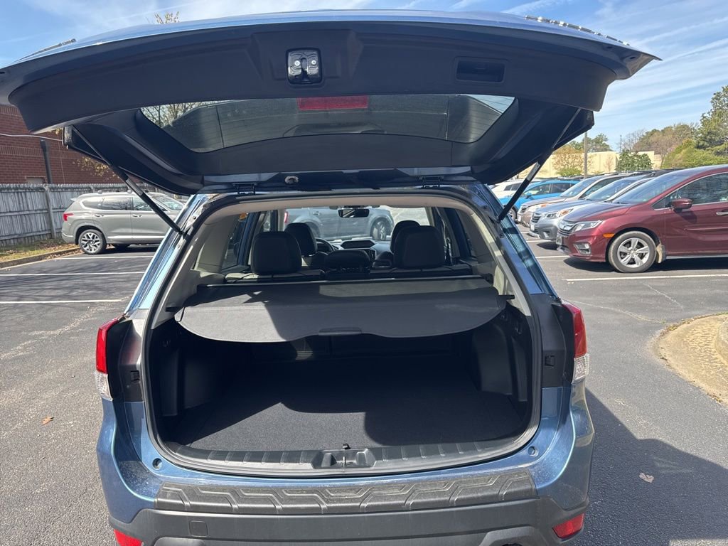 Used 2019 Subaru Forester Premium w/ All-Weather Package image 6