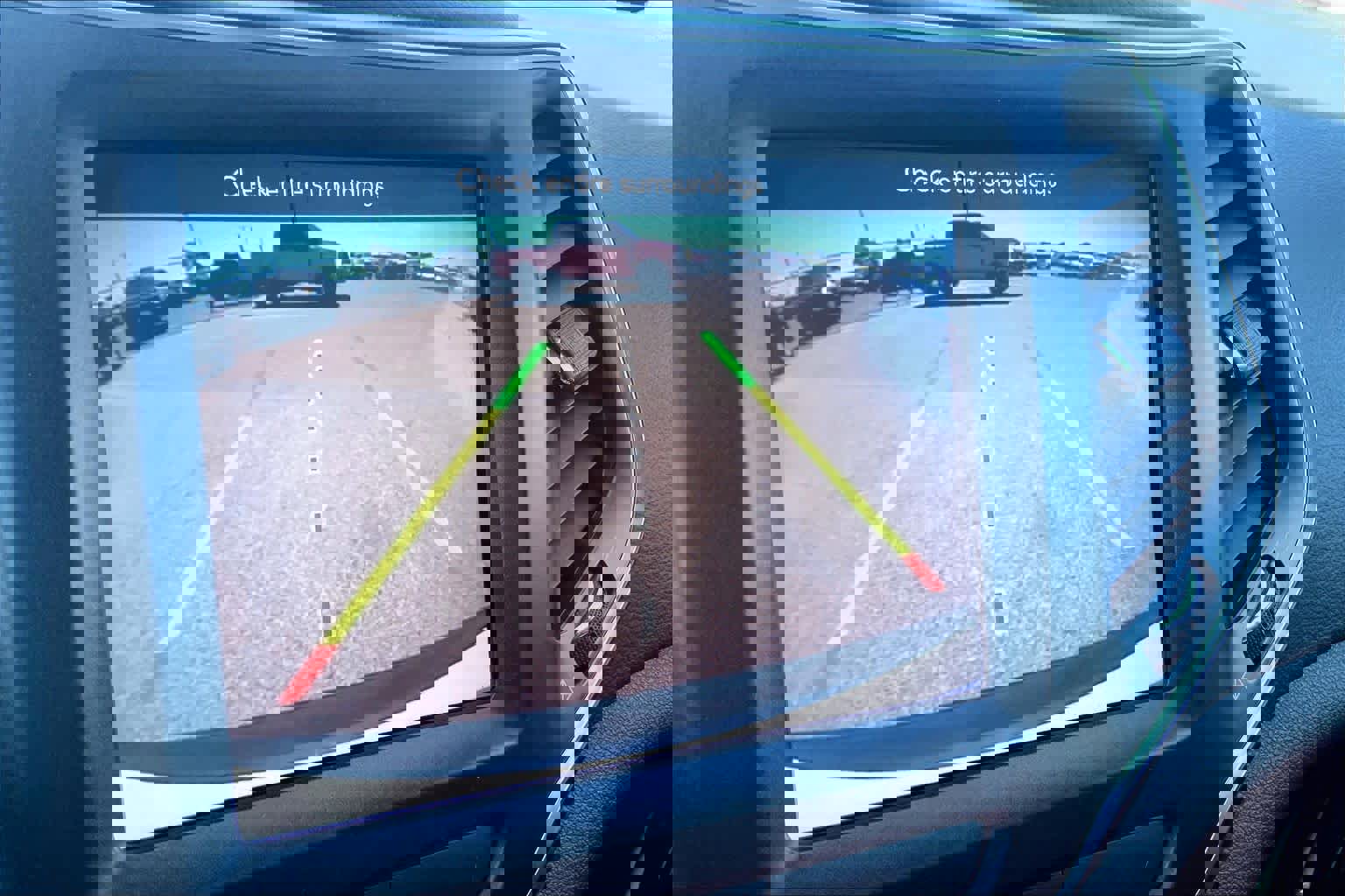 Used 2020 Jeep Cherokee Trailhawk AWD/4WD image 27