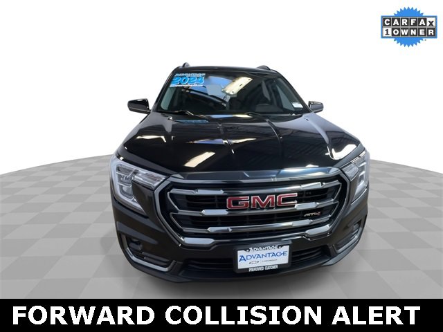 Certified 2024 GMC Terrain AT4 image 3