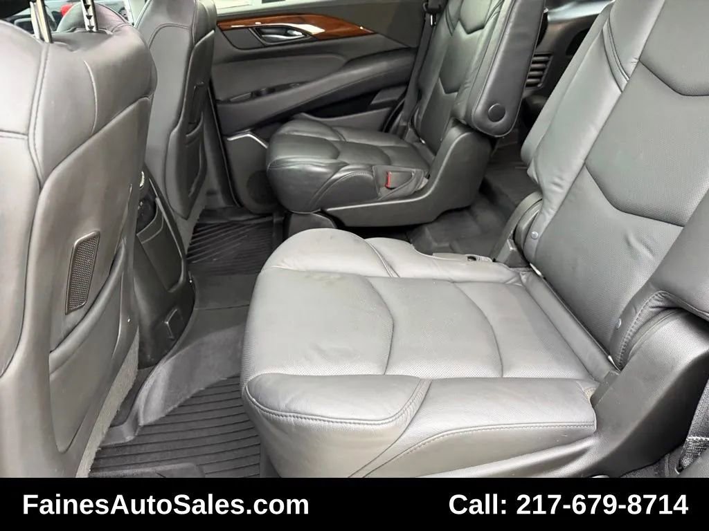 Used 2018 Cadillac Escalade Premium Luxury image 42