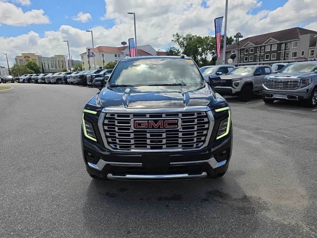 Used 2025 GMC Yukon XL Denali AWD/4WD image 2