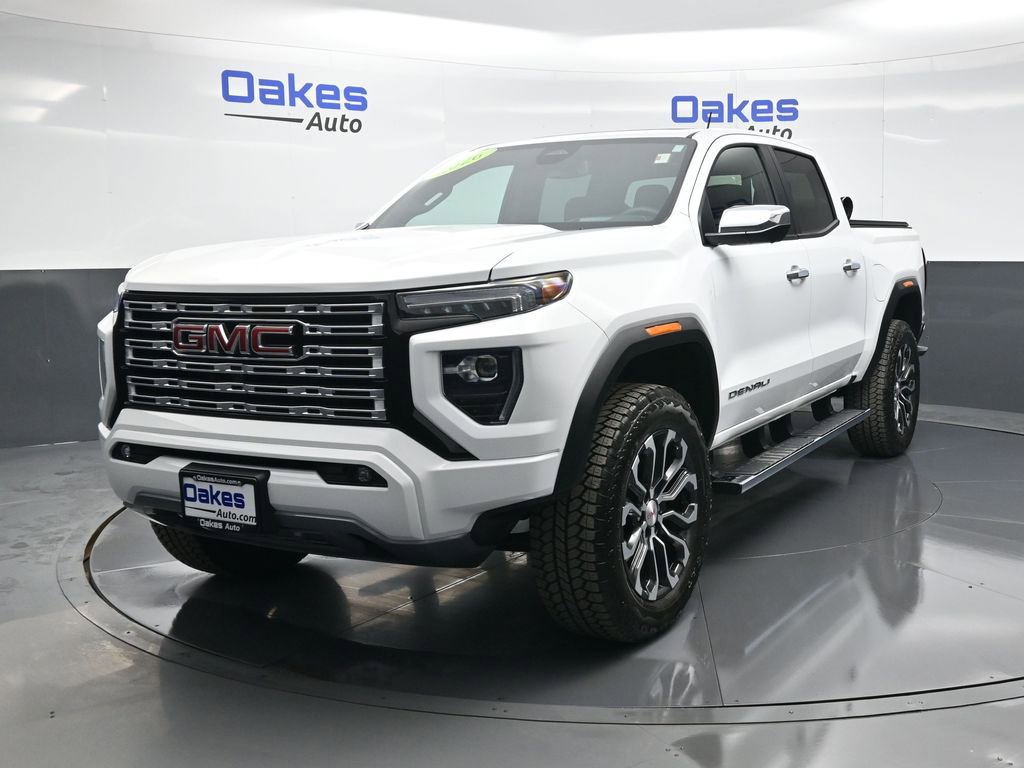 Used 2026 GMC Canyon Denali image 4