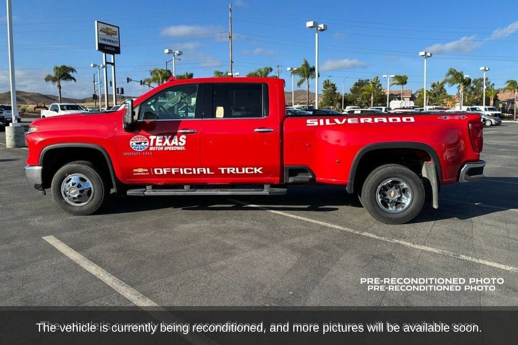 Used 2024 Chevrolet Silverado 3500 LTZ AWD/4WD image 9