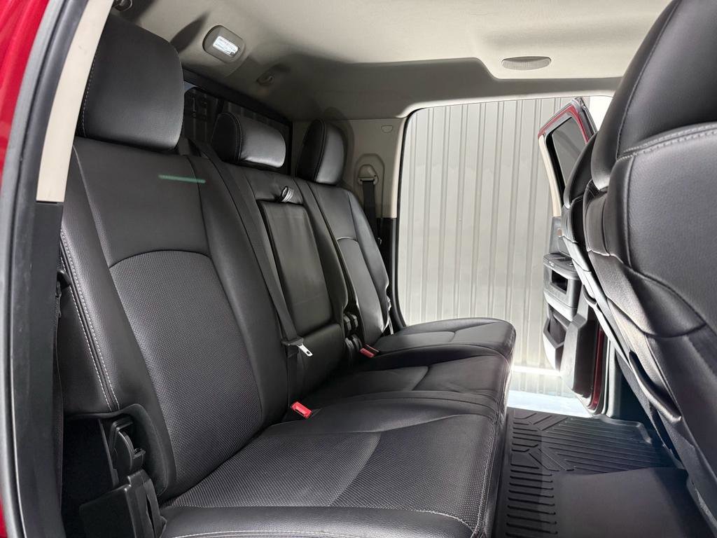 Used 2015 RAM 2500 Laramie image 32