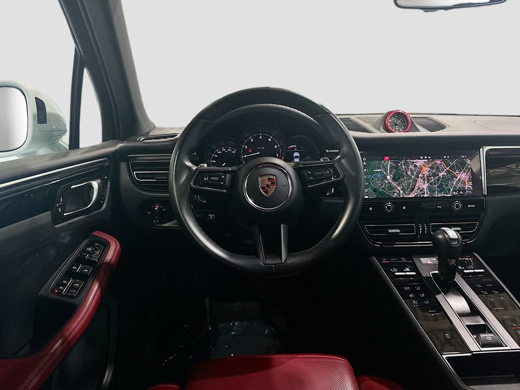Used 2024 Porsche Macan AWD/4WD image 24
