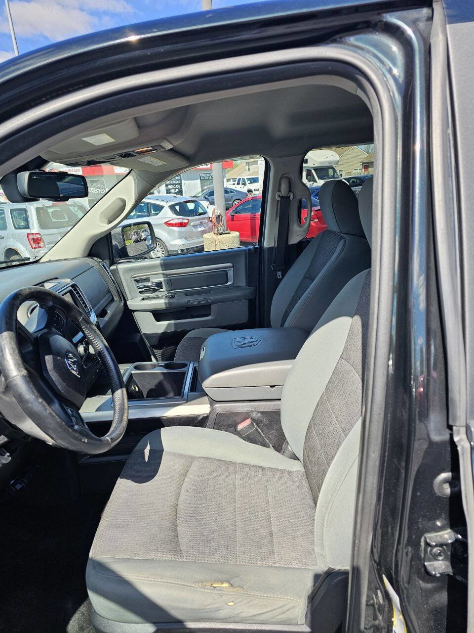 Used 2015 RAM 1500 Big Horn AWD/4WD image 24