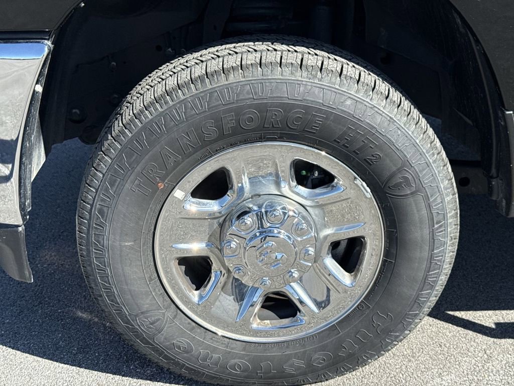 Used 2025 RAM 2500 Tradesman w/ Chrome Appearance Group AWD/4WD image 10