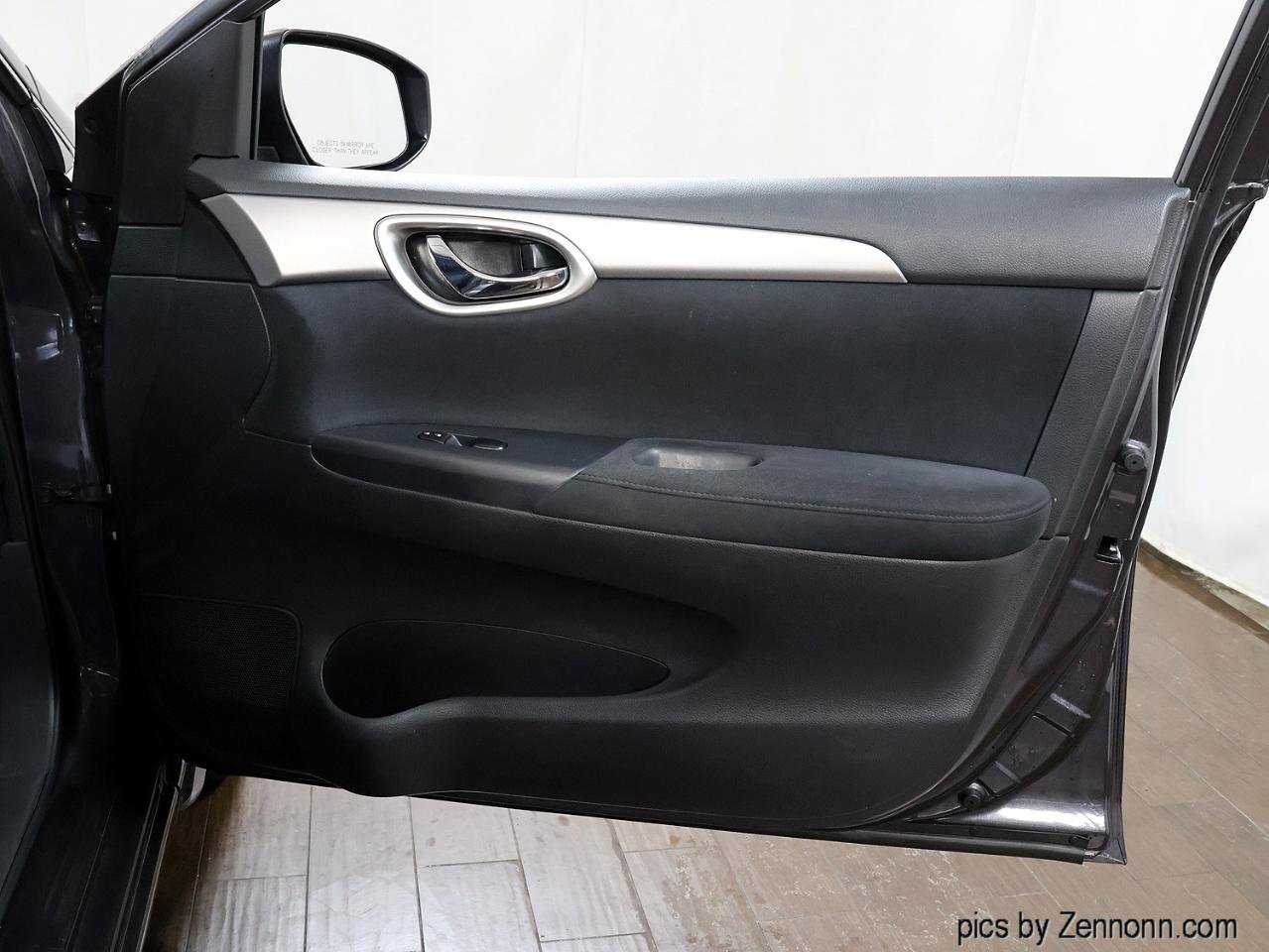 Used 2013 Nissan Sentra SV FWD image 31