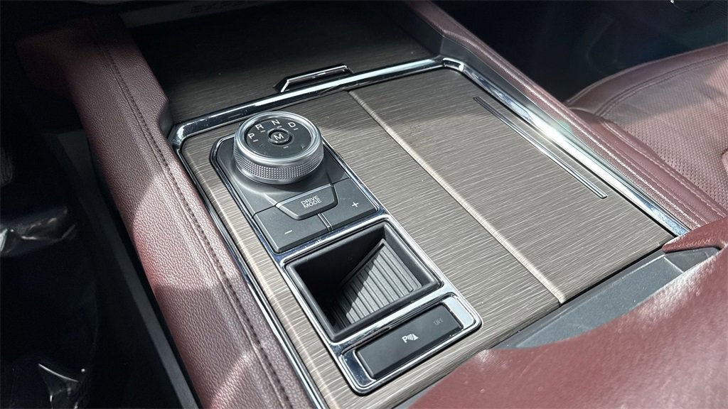 Used 2023 Ford Expedition Limited image 54