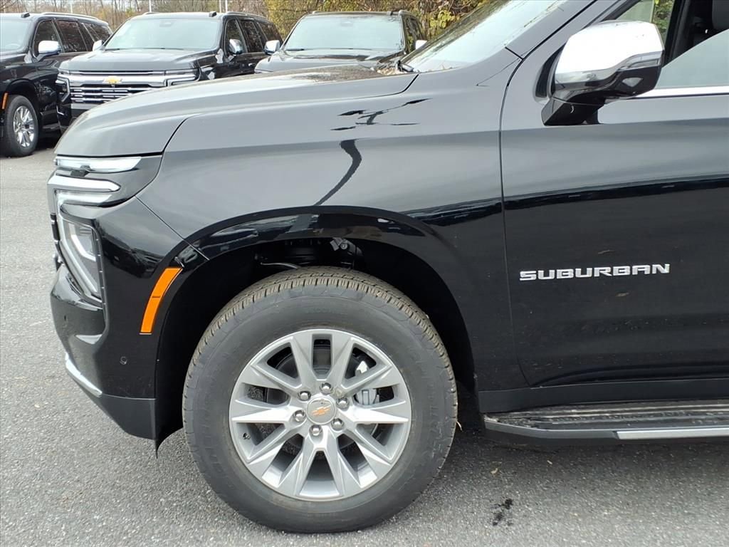 New 2026 Chevrolet Suburban Premier image 7