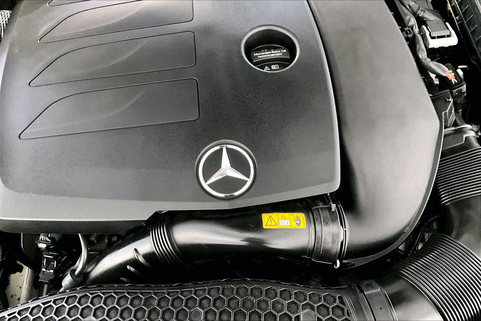 Used 2022 Mercedes-Benz C 300 4MATIC Coupe image 31