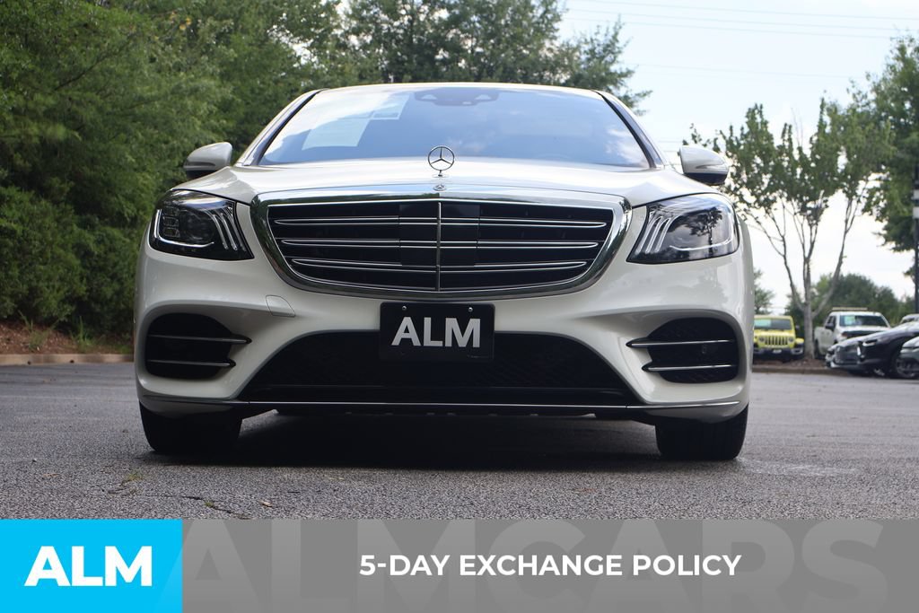 Used 2020 Mercedes-Benz S 560 Sedan w/ AMG Line Exterior image 3