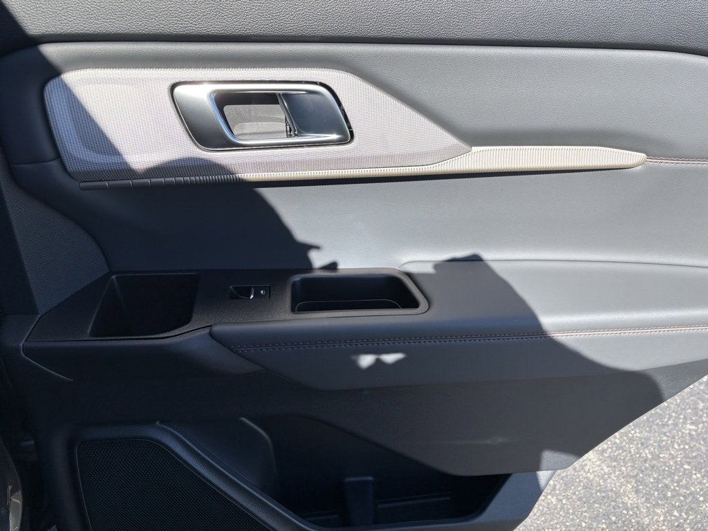 New 2026 Ford Explorer Active image 71