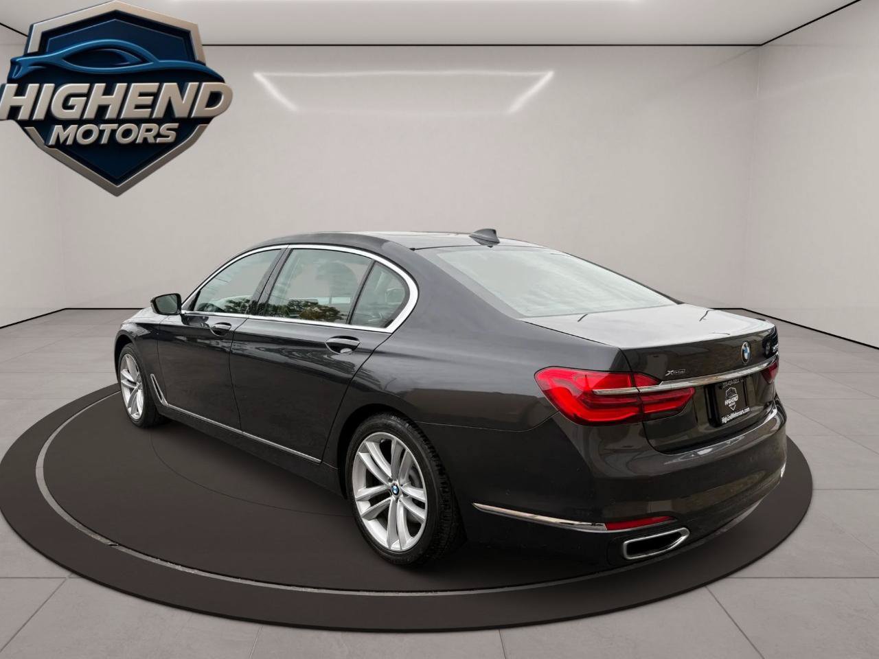 Used 2018 BMW 750i xDrive AWD/4WD image 5