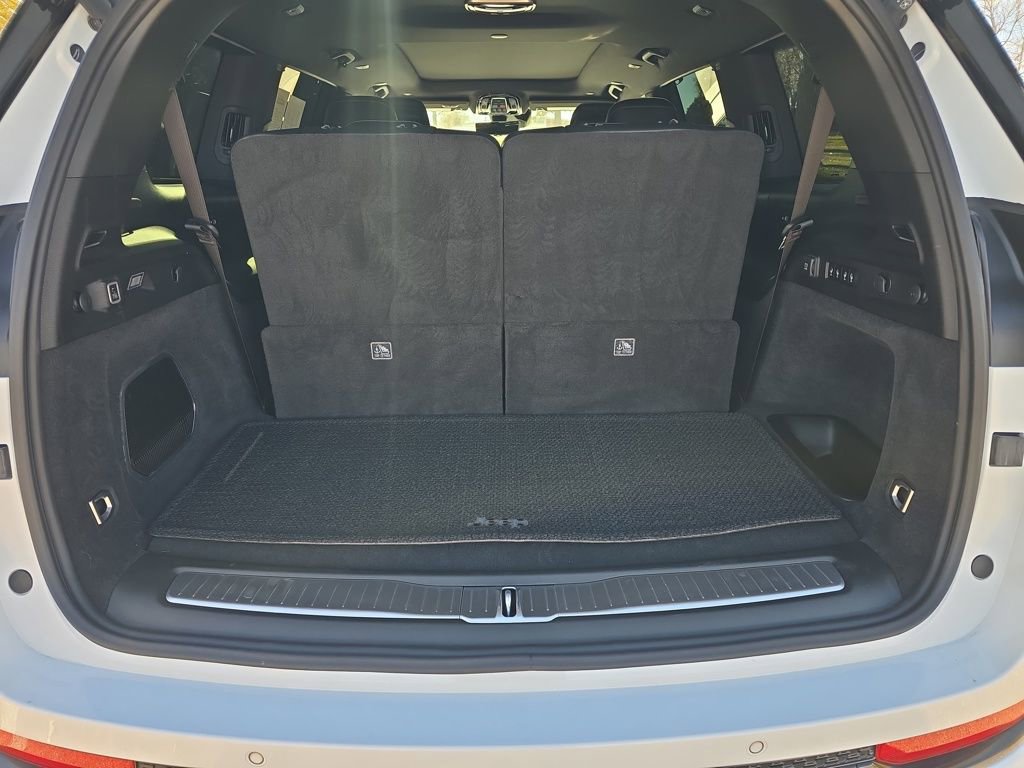 Used 2024 Jeep Grand Cherokee L Summit w/ Advanced Protech Group IV image 25