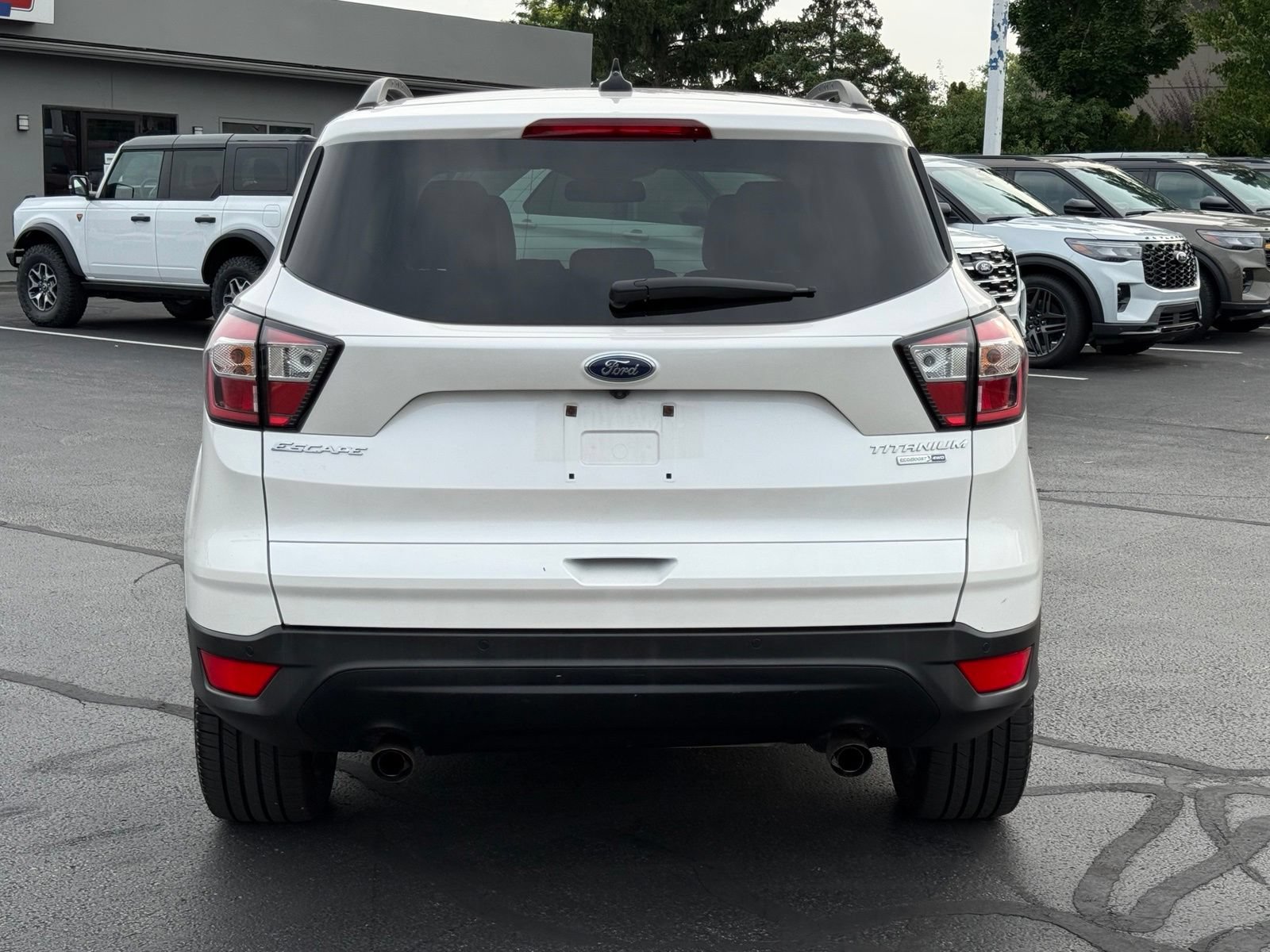 Used 2018 Ford Escape Titanium w/ Ford Safe & Smart Package AWD/4WD image 5
